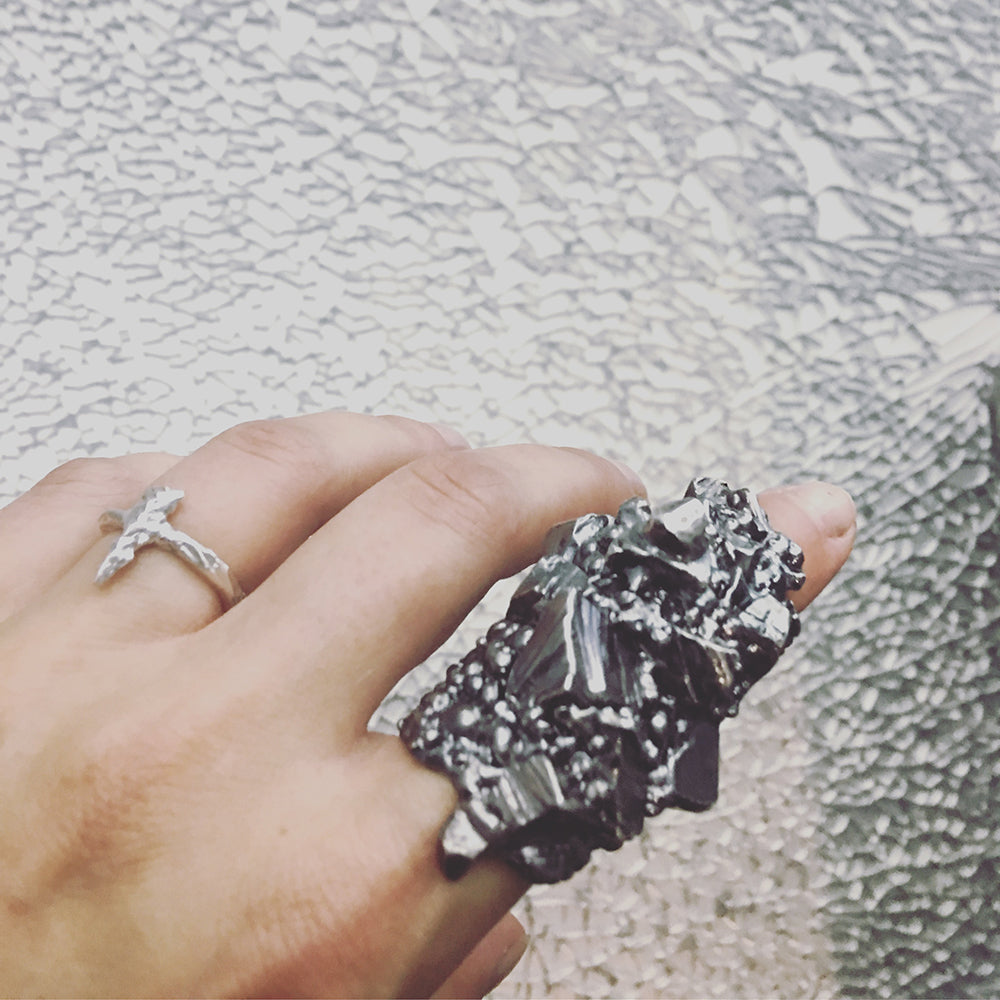 Ferero Knuckle Ring